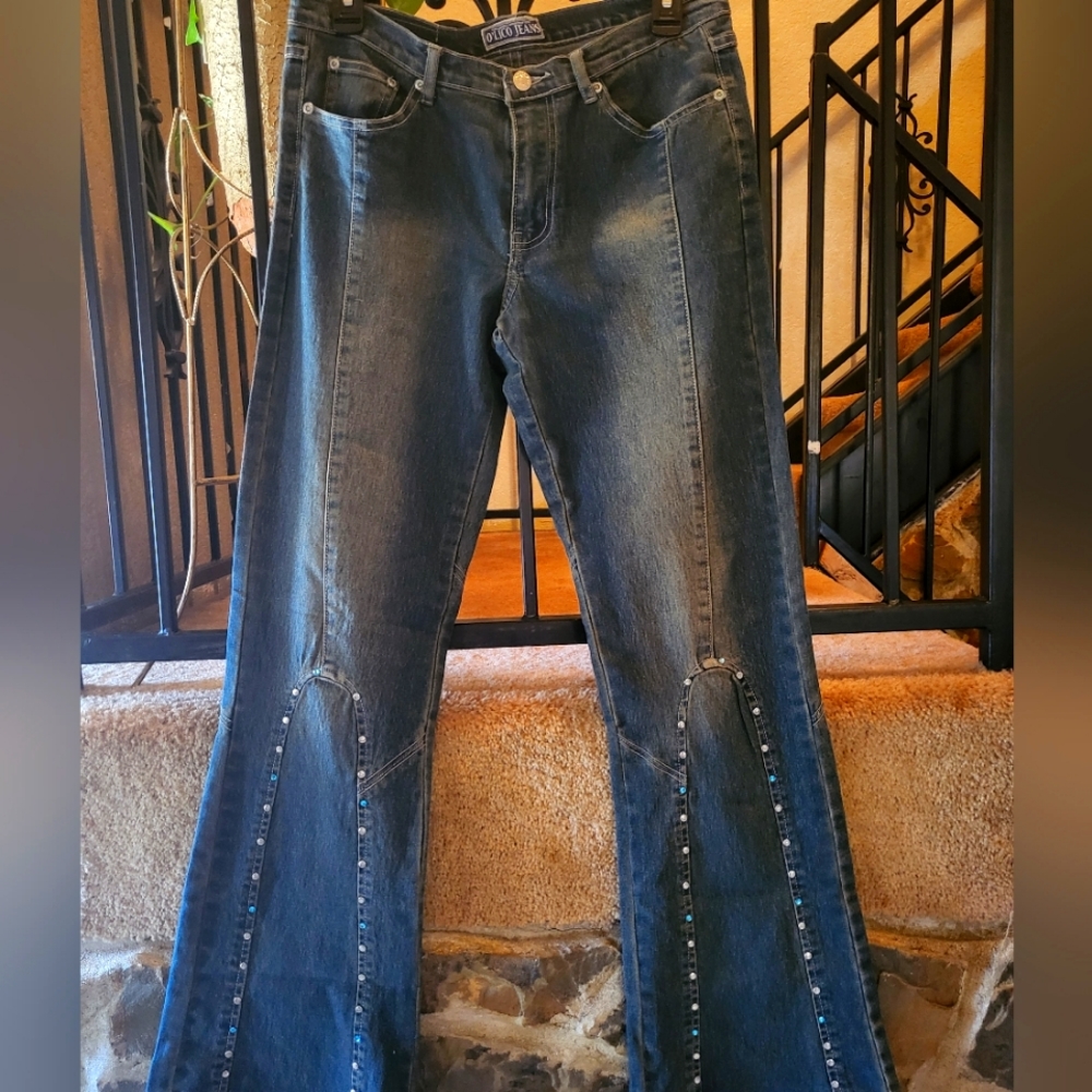 O'LICO handcrafted Jeans